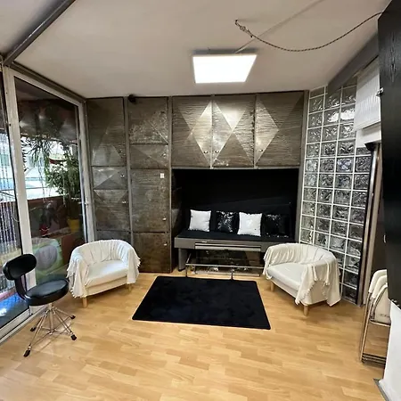 Centre Diamond